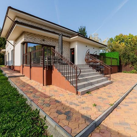 Villa Casablanca Braşov Exteriör bild